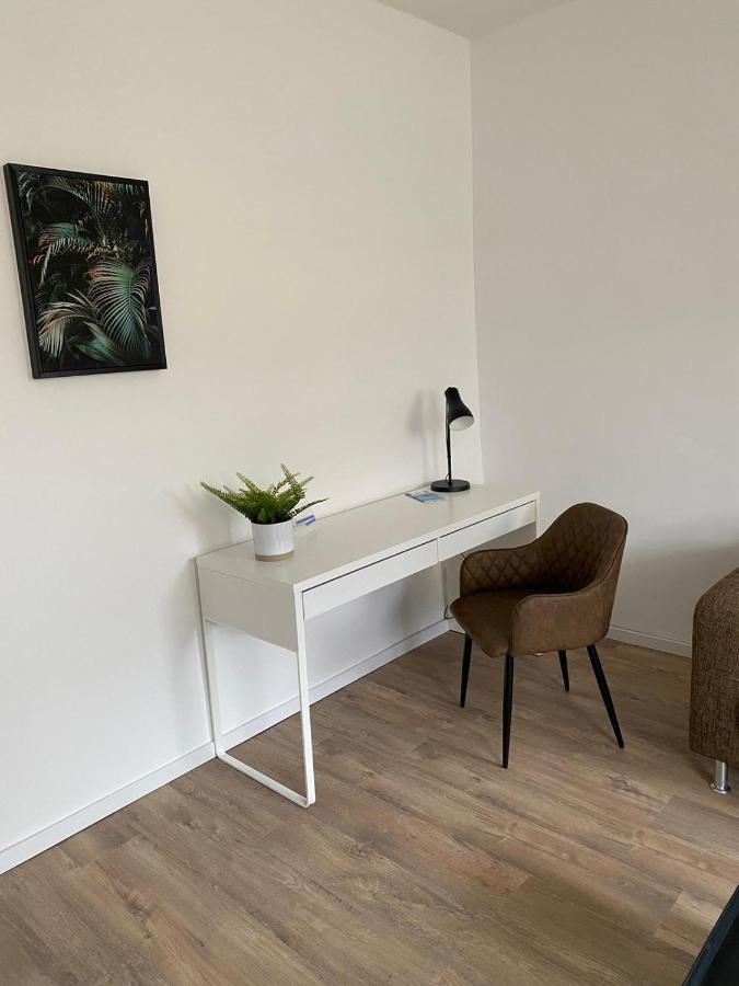 Feddersen Living Moderne Ferienwohnungen - Gemuetlich - Netflix - Voll Ausgestattet - Waschmaschine - Zentral Gelegen Brunsbuttel Bagian luar foto